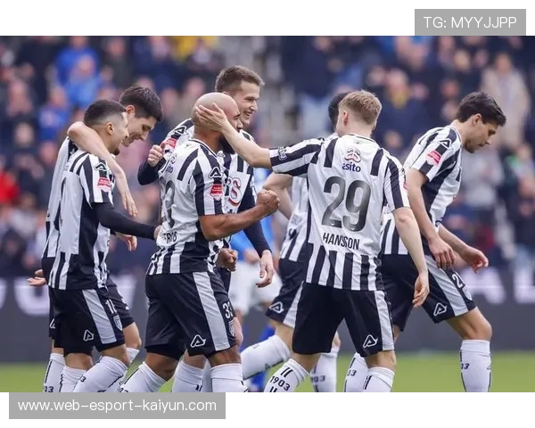 富勒姆通过二次进攻持续释放空间的战术之道 富勒姆通过二次进攻持续释放空间的战术之道