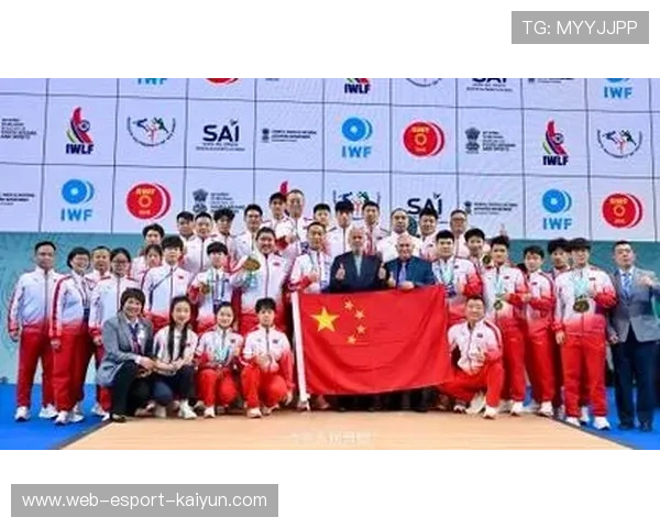 世界举重巡回赛中国选手在青少年项目中屡创佳绩 世界举重巡回赛中国选手在青少年项目中屡创佳绩